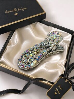 ✨ Vintage European Rhinestone Hair Clip | Silver Tone ✨